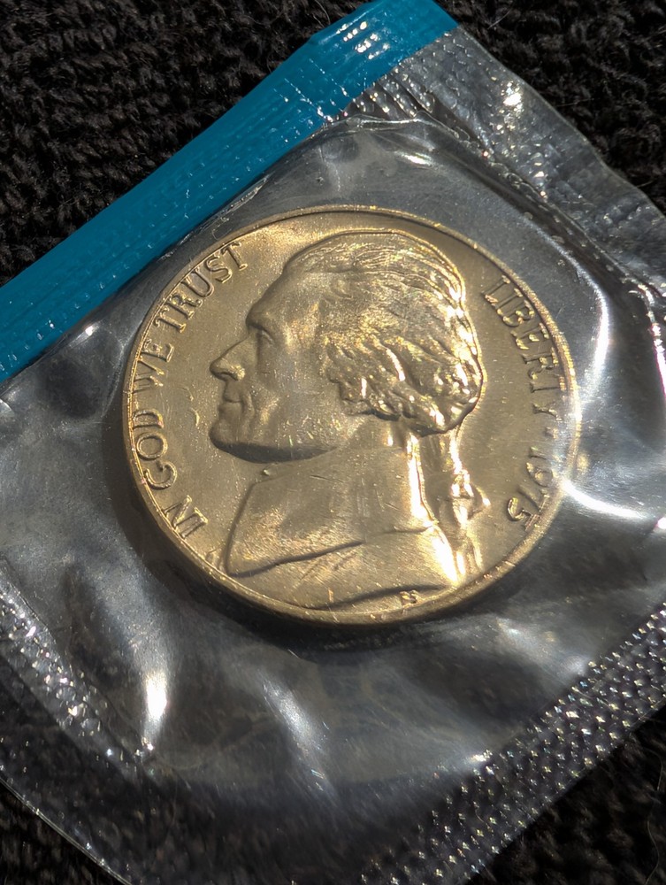 1975-P  BU Jefferson Nickle from Mint set
