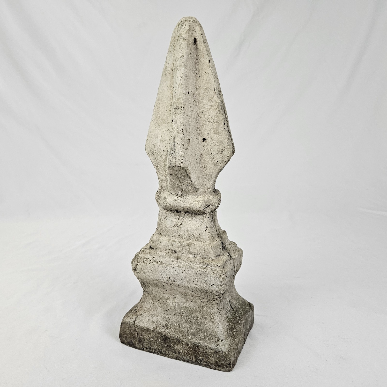 Vintage Concrete Garden Spear Finial Statue Obelisk Figure Decor Cement Antique