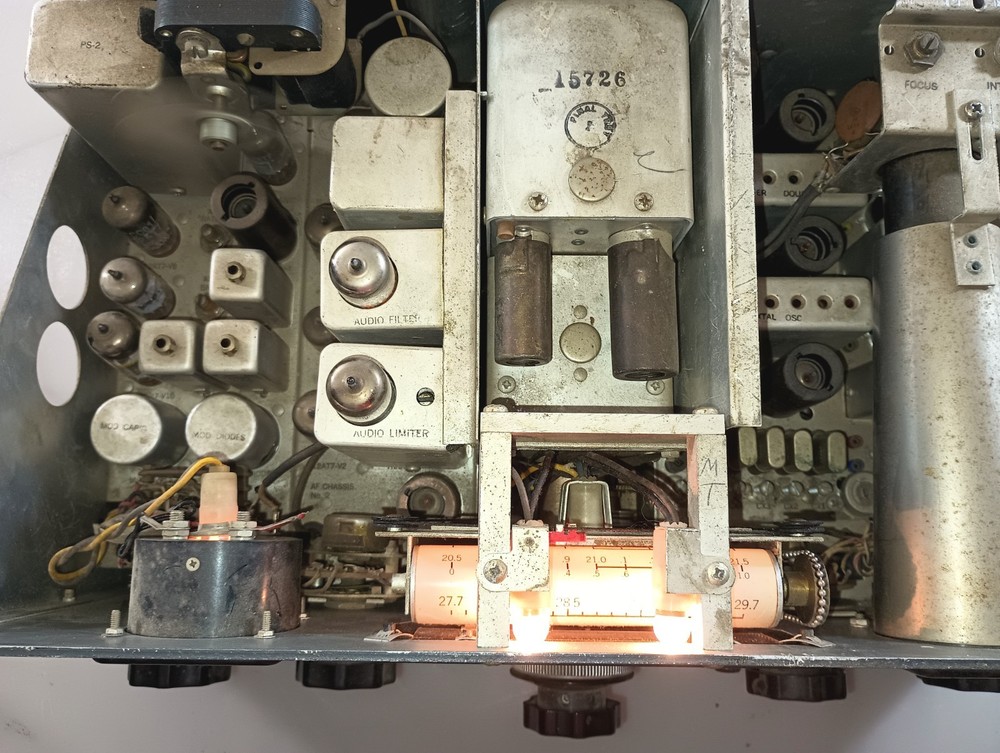 Central Electronics 100V Multiphase SSB Ham Transmitter Vintage Powers On