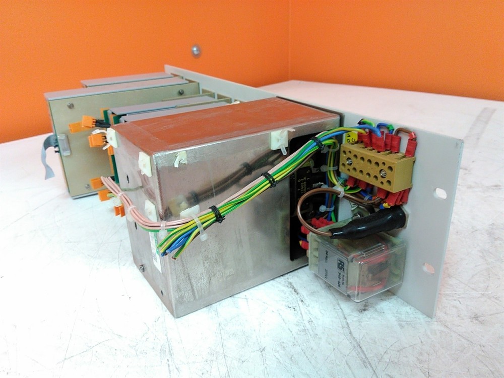 Defective Kratos Analytical AC0944AB Vacuum Control Unit AS-IS