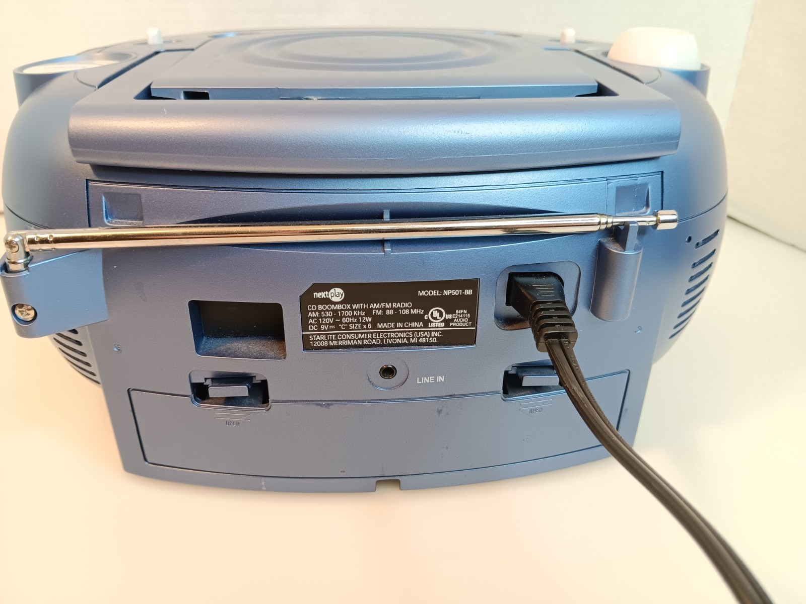 NextPlay Model NP501-BB Boombox AM/FM Radio CD Player Blue