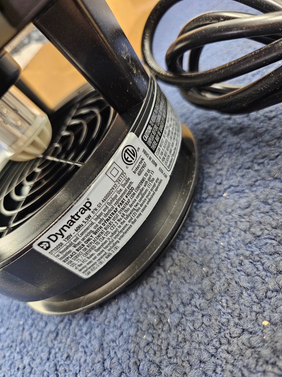 DYNATRAP DT1130SR: 1/2 Acre LED Mosquito And Flying Insect Trap 120V 60Hz 5.5W