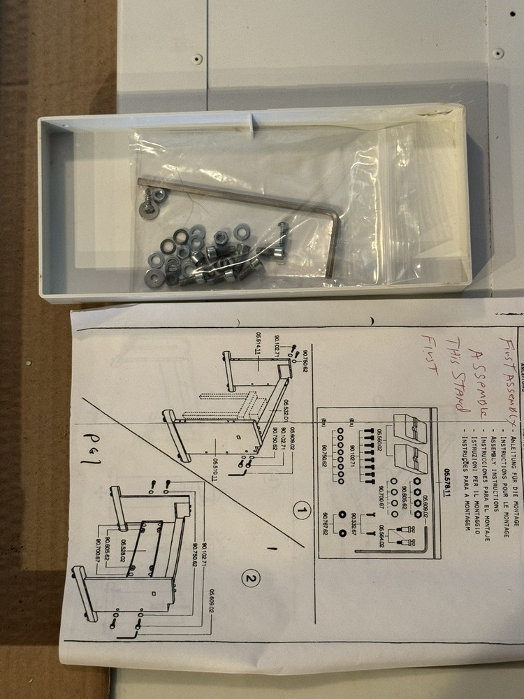PASSAP E6000 Electronic Knitting Machine T601 Stand