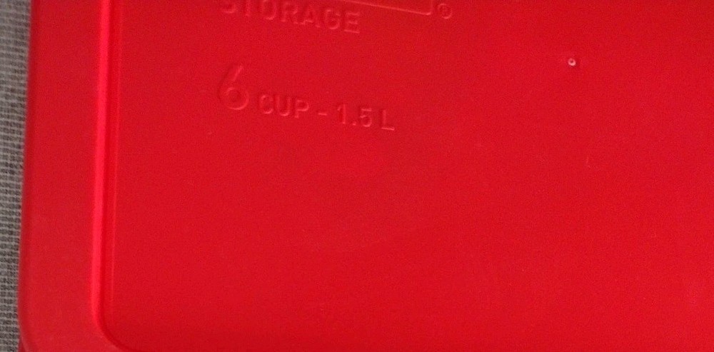 2 Pyrex 6 Cup and 3 Cup Red Rectangular Replacement Lids 7210 7211 Made in USA
