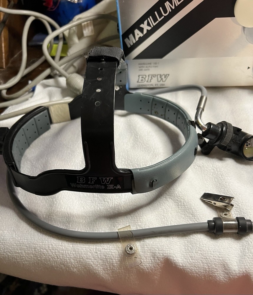 BFW Maxillume Light Source With Headlight