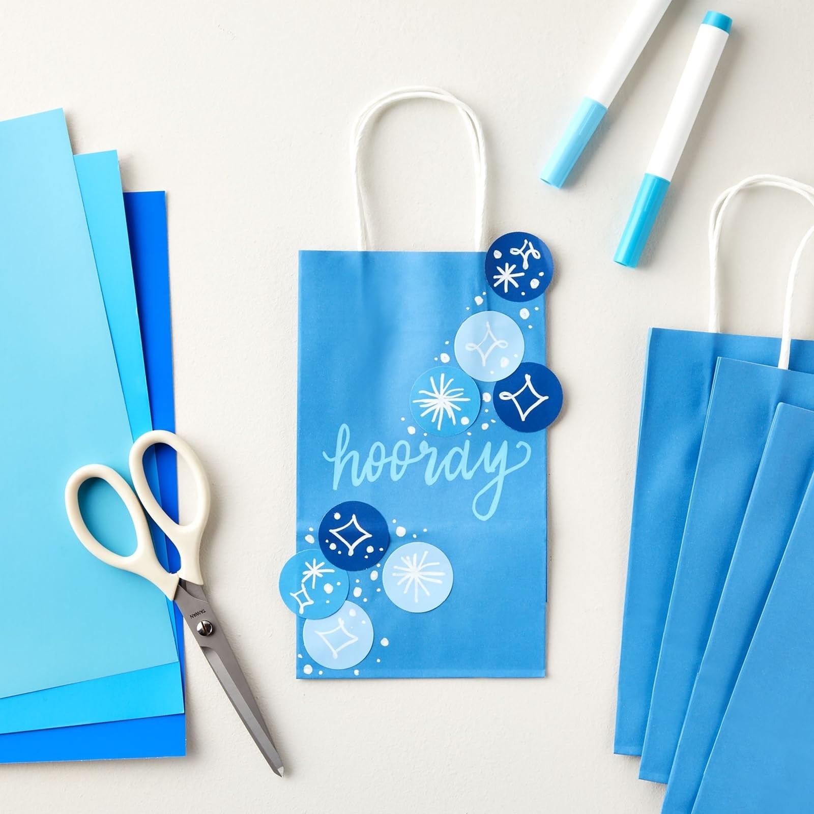 Gift Bags - 9 x 5 x 3 In, 25-Pack, Blue - Party Favor Bags with Handles for C...