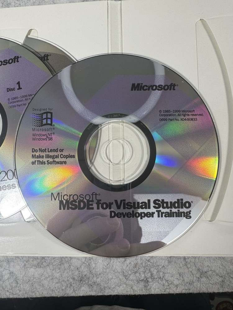 Microsoft Visual Basic Studio 6.0 Pro FoxPro C++ 659-00390 X04-86322 Software