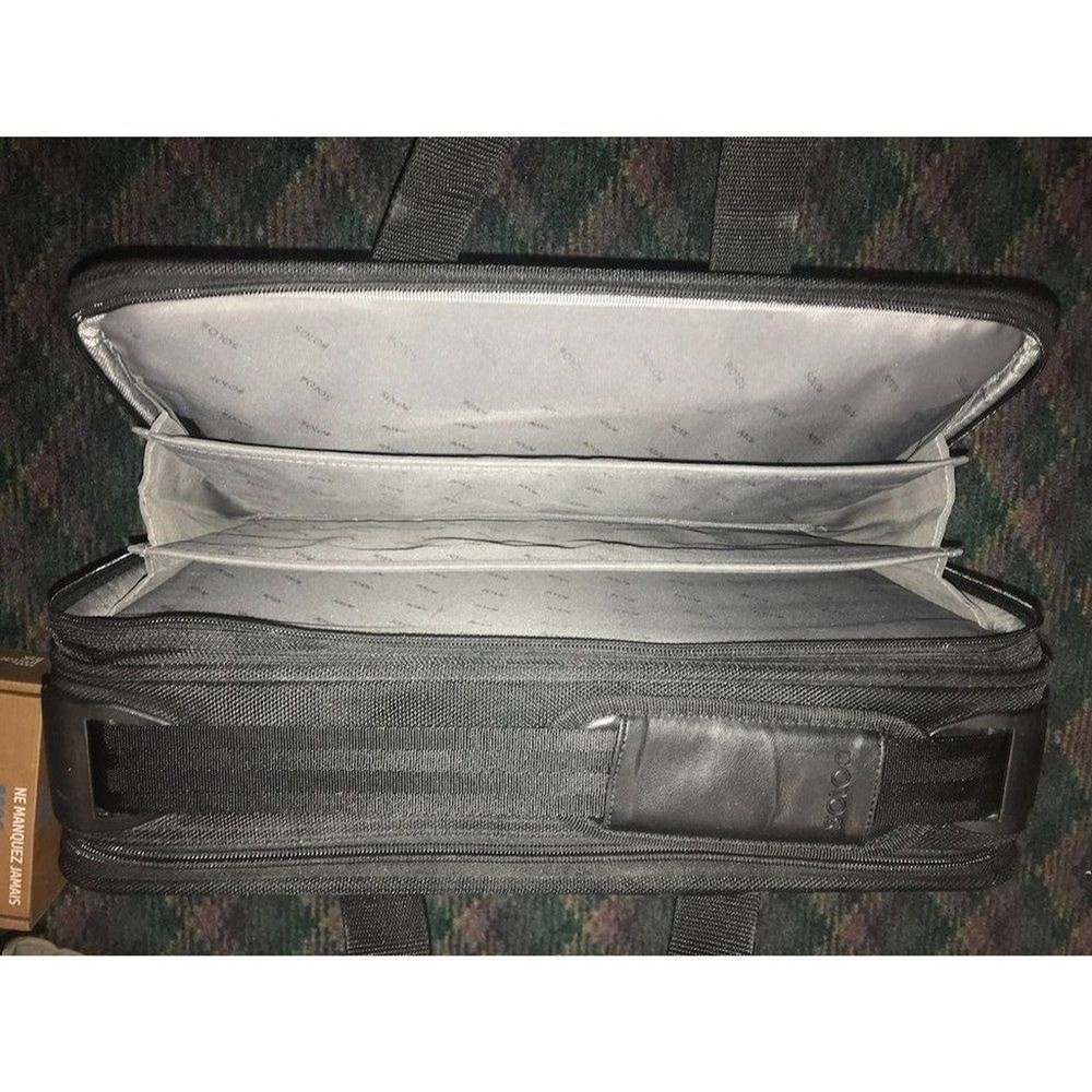 Solo extra-wide Computer brief case