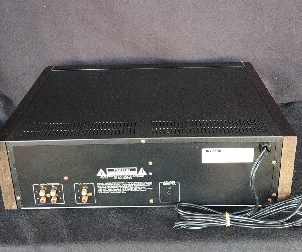 TEAC V-9000 cassette deck
