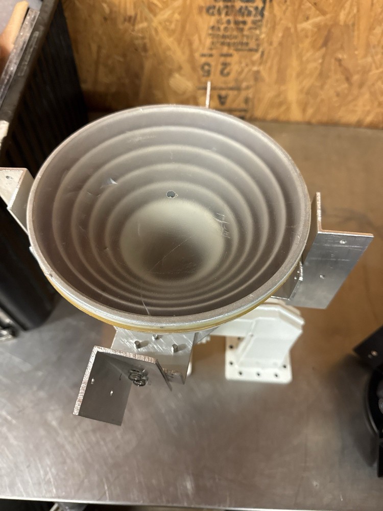 GD Satcom RF Feed + Compact Parabolic Reflector on Fixed Mount *UNTESTED* maof
