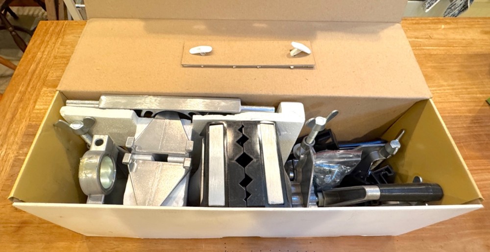 Zyliss Profi-King PLUS Universal Claiming Device - complete and pristine!