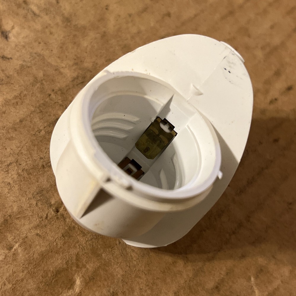 4387478 Whirlpool Kenmore Refrigerator Light Socket (White)