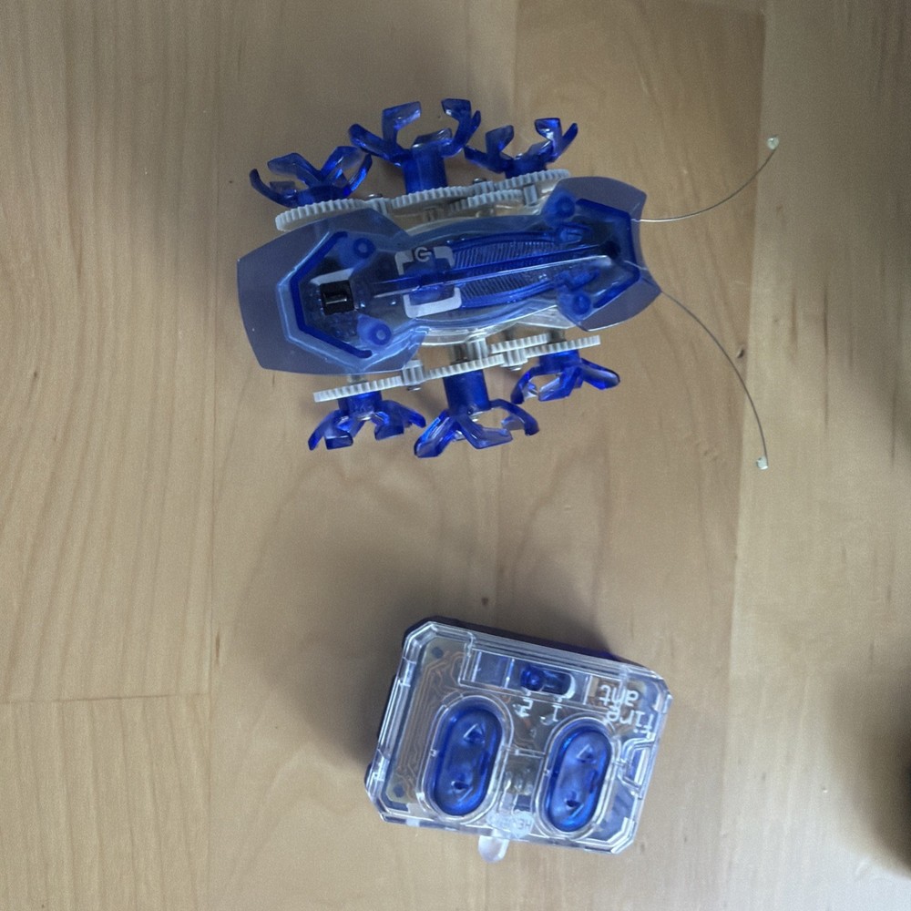 HEXBUG Robot Bug Lot 2 Plus Extra Battery Untested