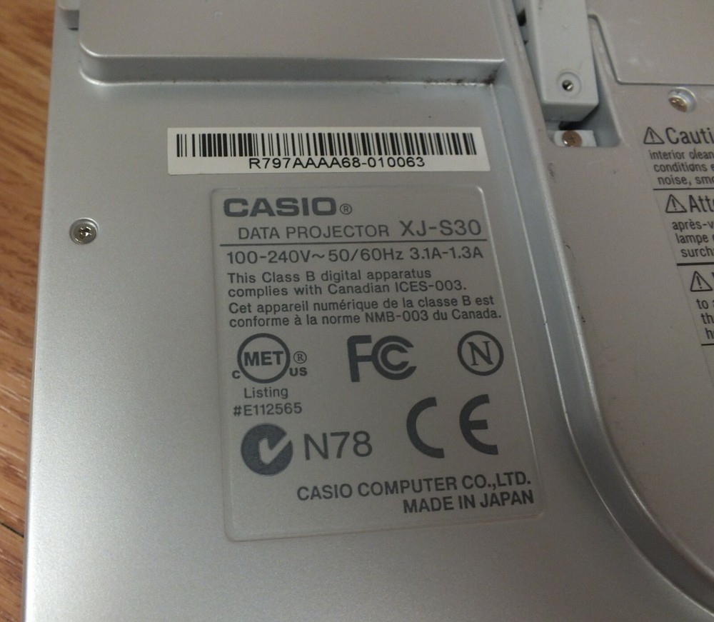 Genuine Casio (XJ-S30) 100-240V Texas Instruments Data Projector **READ**