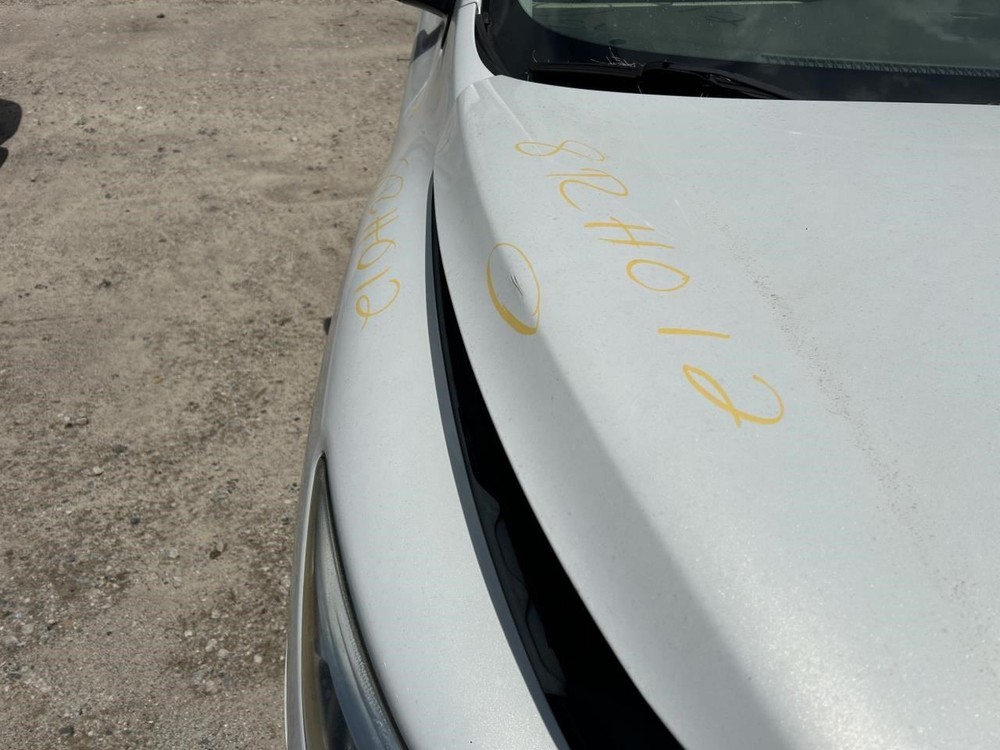 JX35 2013 Keys/Latches/Locks 104882445