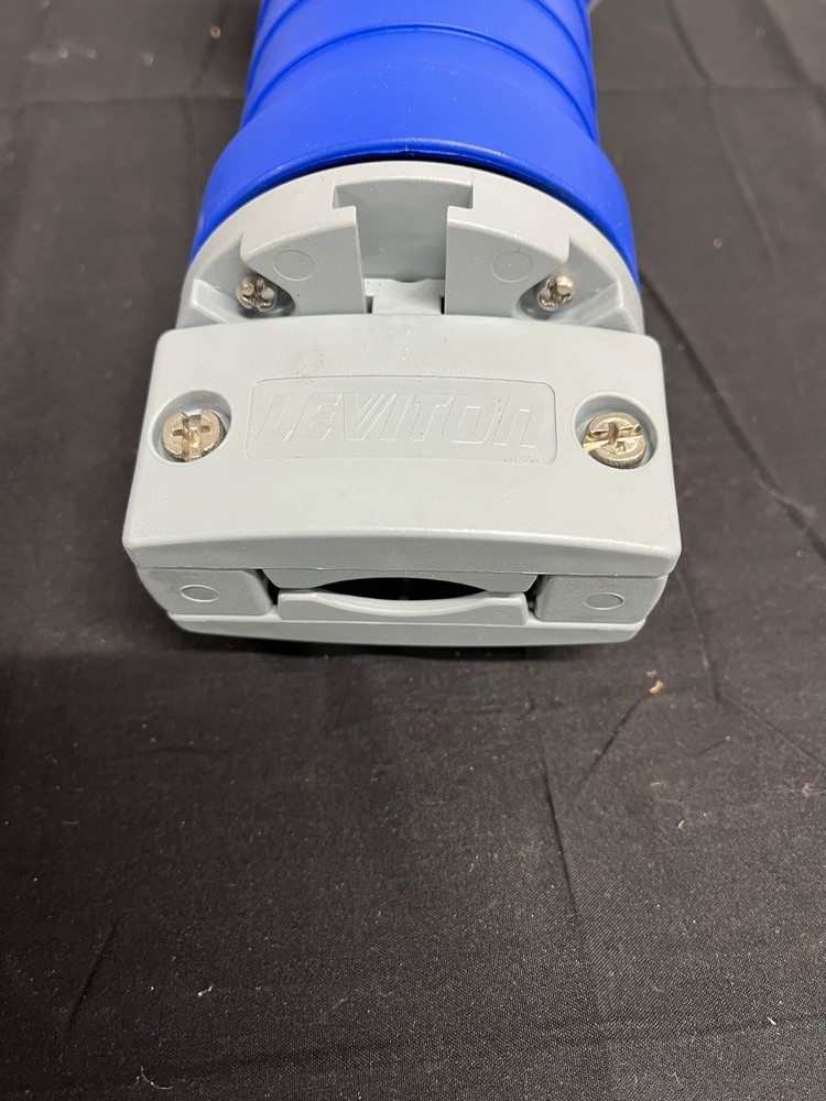 LEVITON 560P9W 120/208v 60A plug