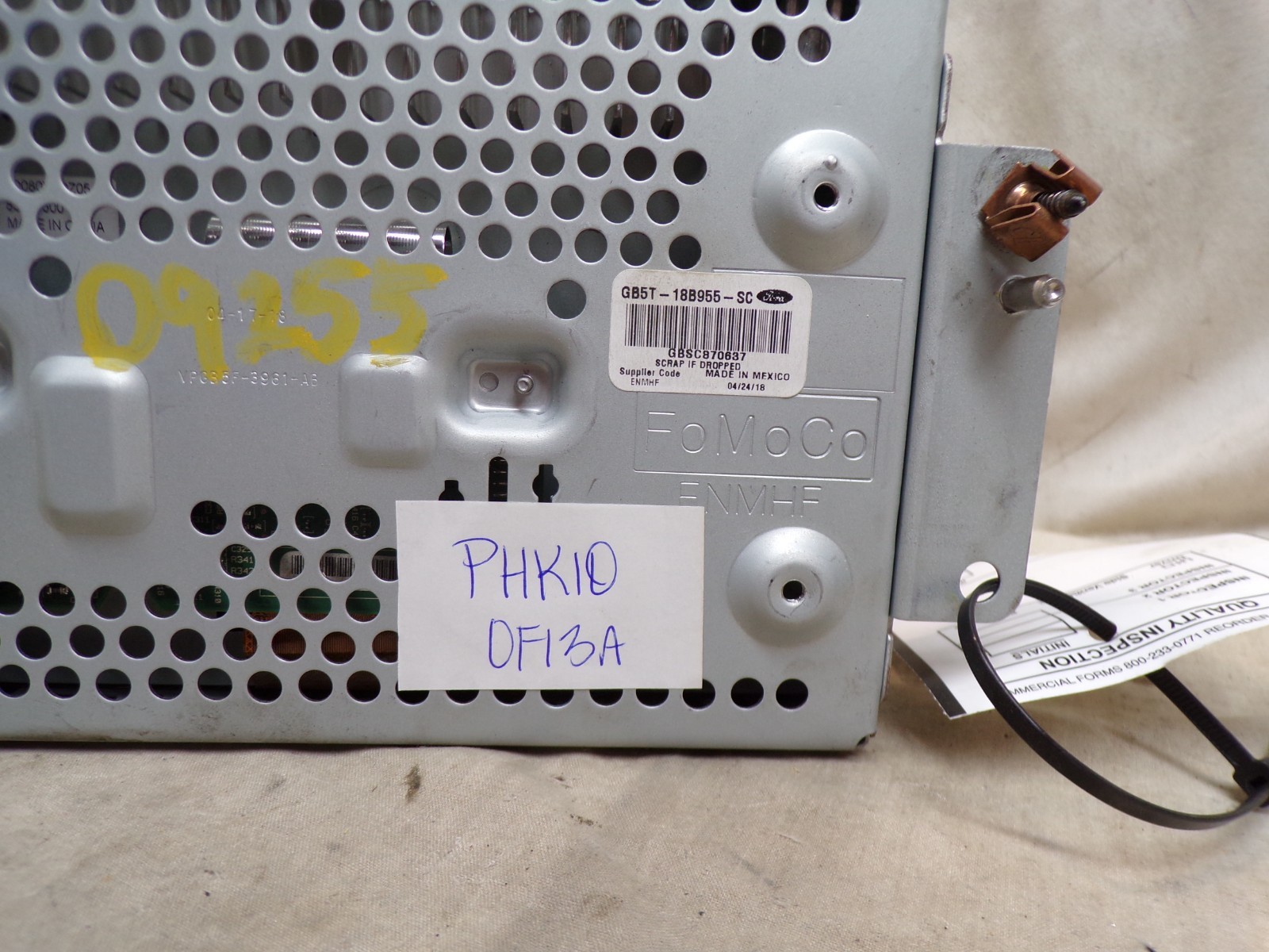 17 18 19 Ford Explorer Radio 8" Touch Display Screen GB5T-18B955-SC PHK10