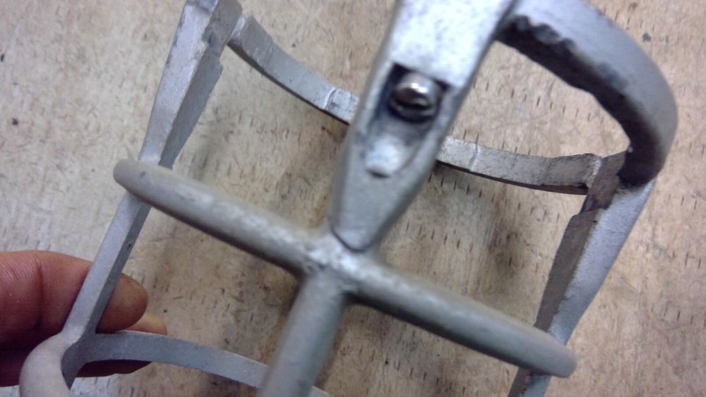 Redodot Explosion Proof Industrial Light Working **Cage has broken piece **