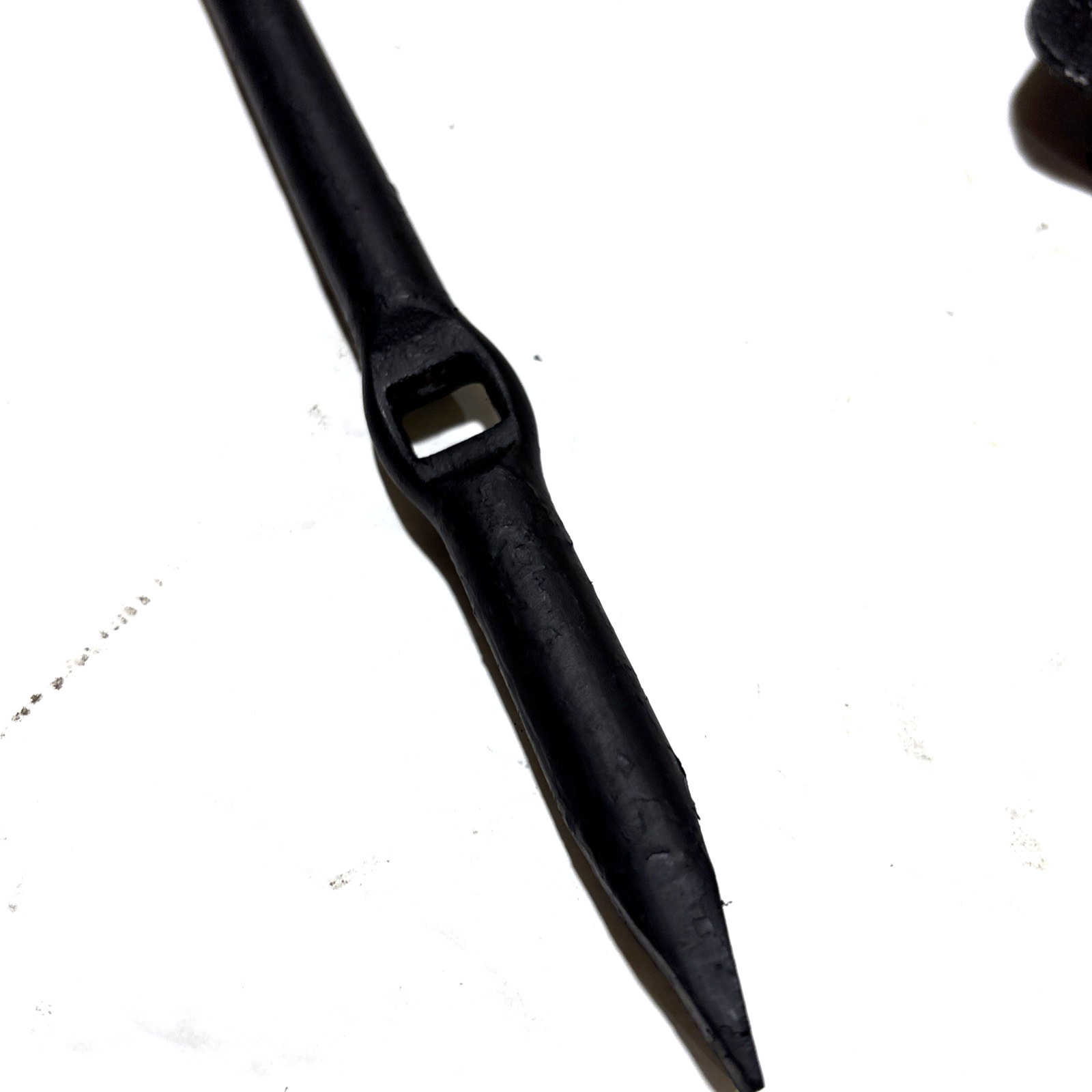 1999-2003 Chevrolet (GMC) C/K spare tire carrier assembly (GMT 800) OEM