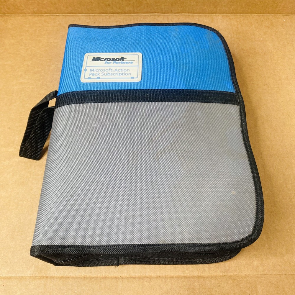 Microsoft Action Pack Subscription Partner Program Vtg Software + Key 100 Disks