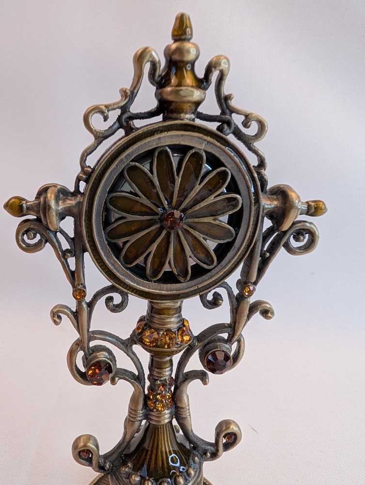 VINTAGE DECORATIVE DESK CLOCK WITH CRYSTALS