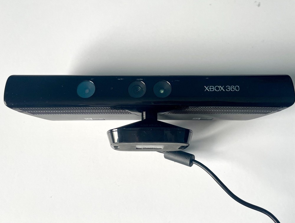 Microsoft 1414 Xbox 360 Kinect Sensor + Harry Potter Kinect + Kinect Star Wars