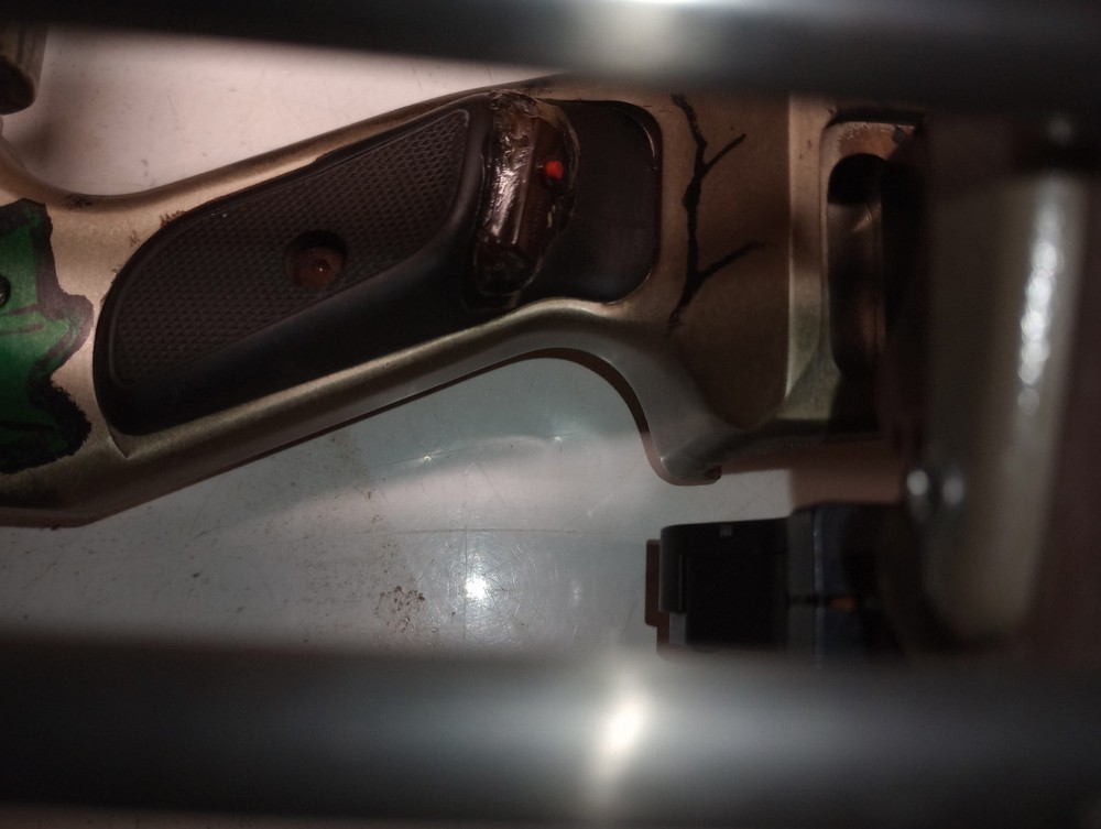 hoyt compound bow left handed