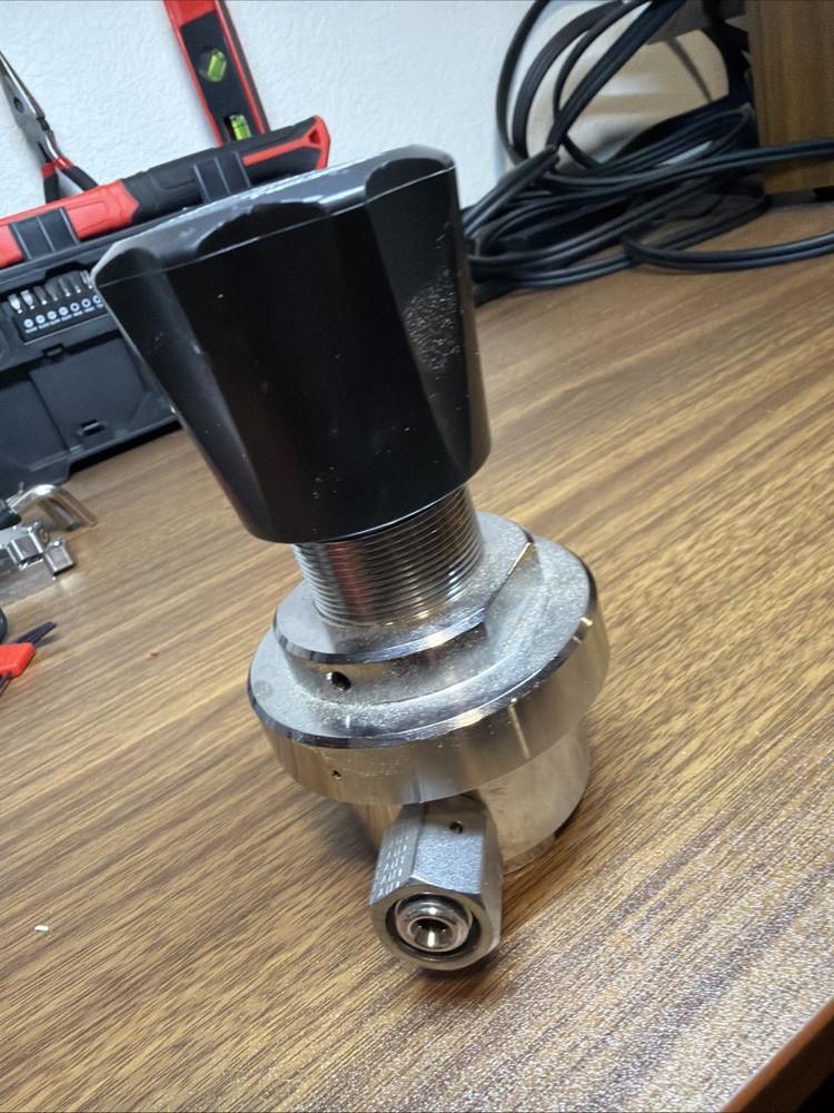 tescom 100 pressure regulator 64-3662trt20