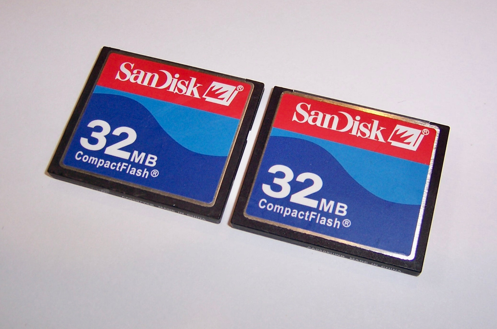 2pcs 32mb Sandisk CompactFlash Memory Cards - 32 mb SanDisk Compact Flash
