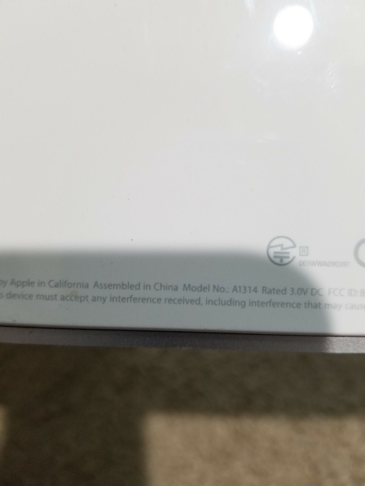 Apple A1314 Wireless Keyboard - Fast Shipping
