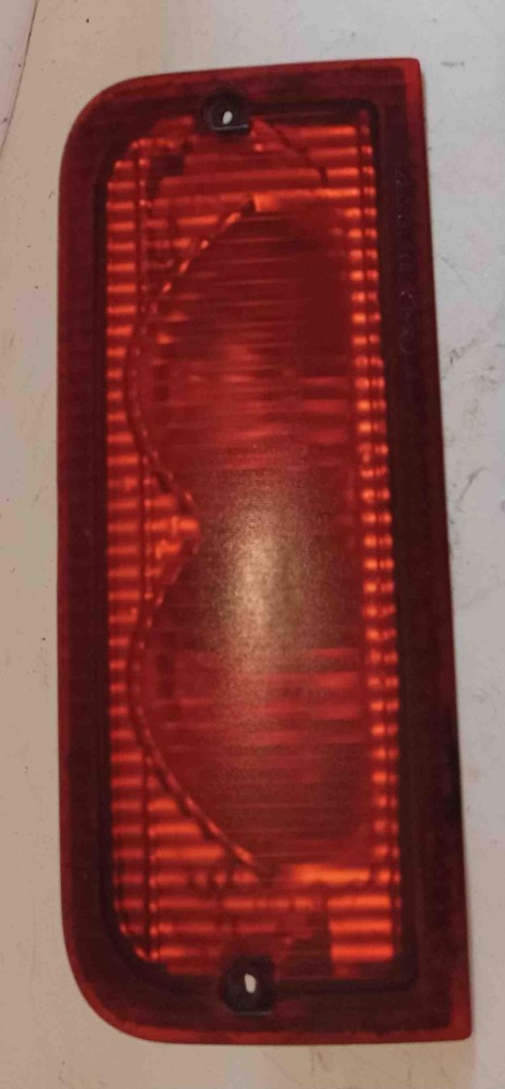 2005 FORD VAN E350 THIRD BRAKE LIGHT USED OEM
