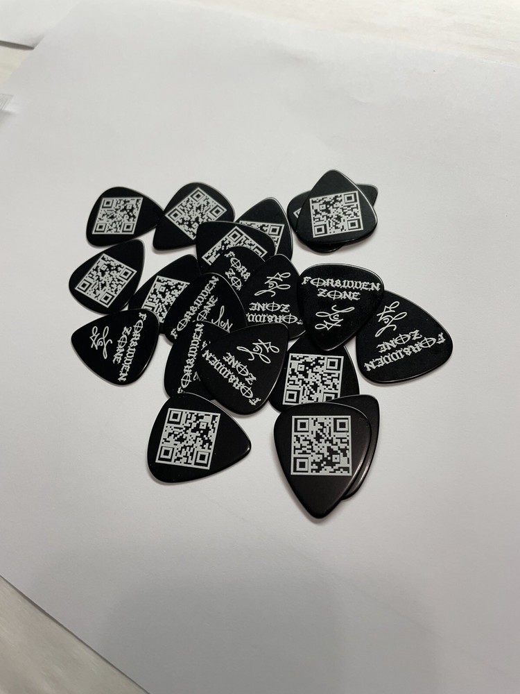 custom guitar picks ( 12 Pack ). Dbl. Sided Personalized + your QR code applied