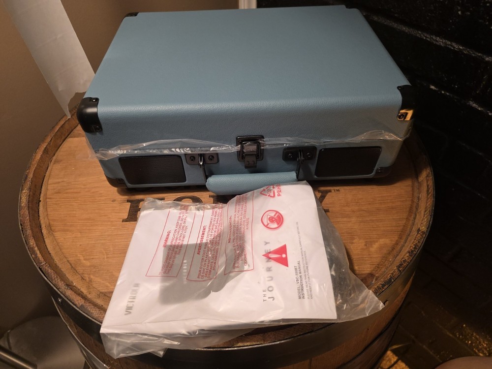 Journey+ Bundle Suitcase Record Player