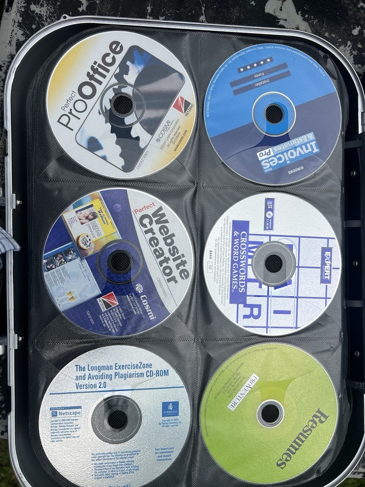 100 Plus CD ROMs Whole Case