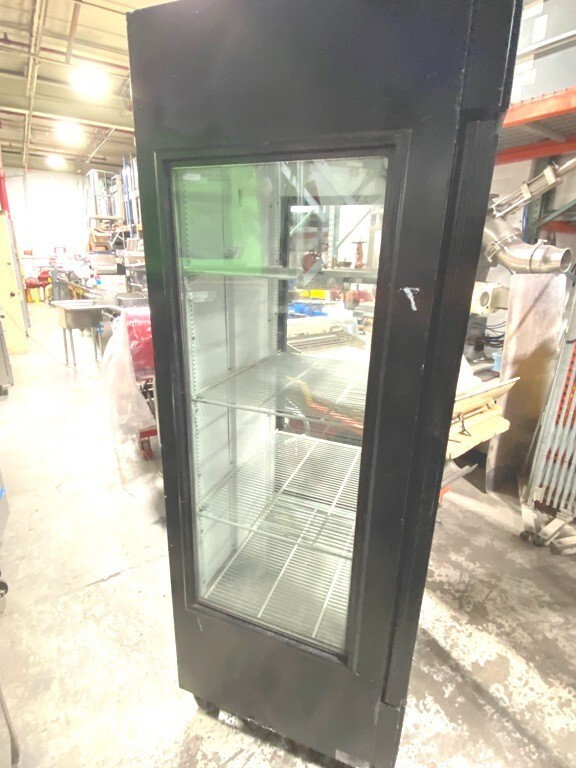 Cooler/ True GEM-26 Single Door 360 Degree Display Cooler