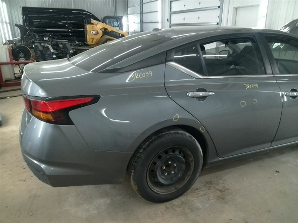 ALTIMA 2020 High Mounted Stop Light 104820431