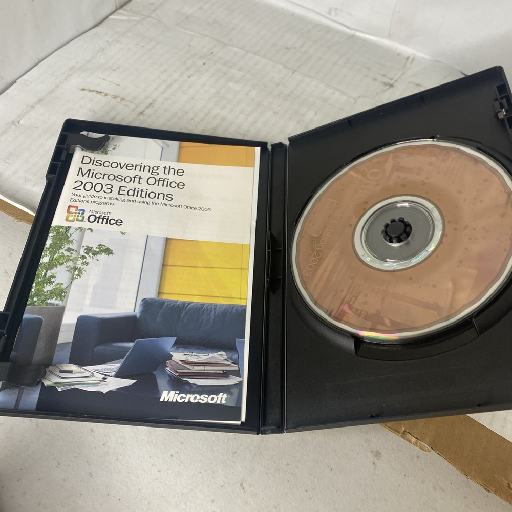 Vintage Software MICROSOFT OFFICE PROFESSIONAL 2003 ACADEMIC ED W/KEY USED