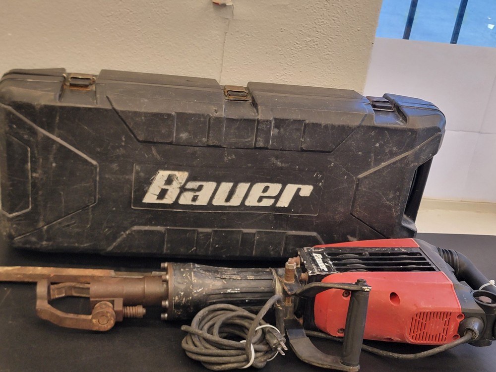 Bauer  Hex Lower Wall Breaker Hammer w/ Case  Pre-owned