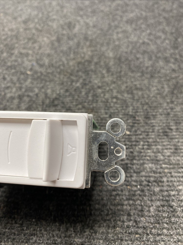 Monoprice MVL-100 speaker volume controller