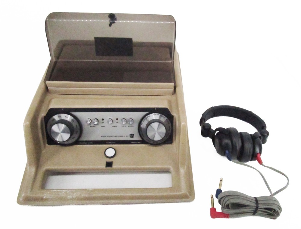 Maico Audiometer  Hearing Tester MA27