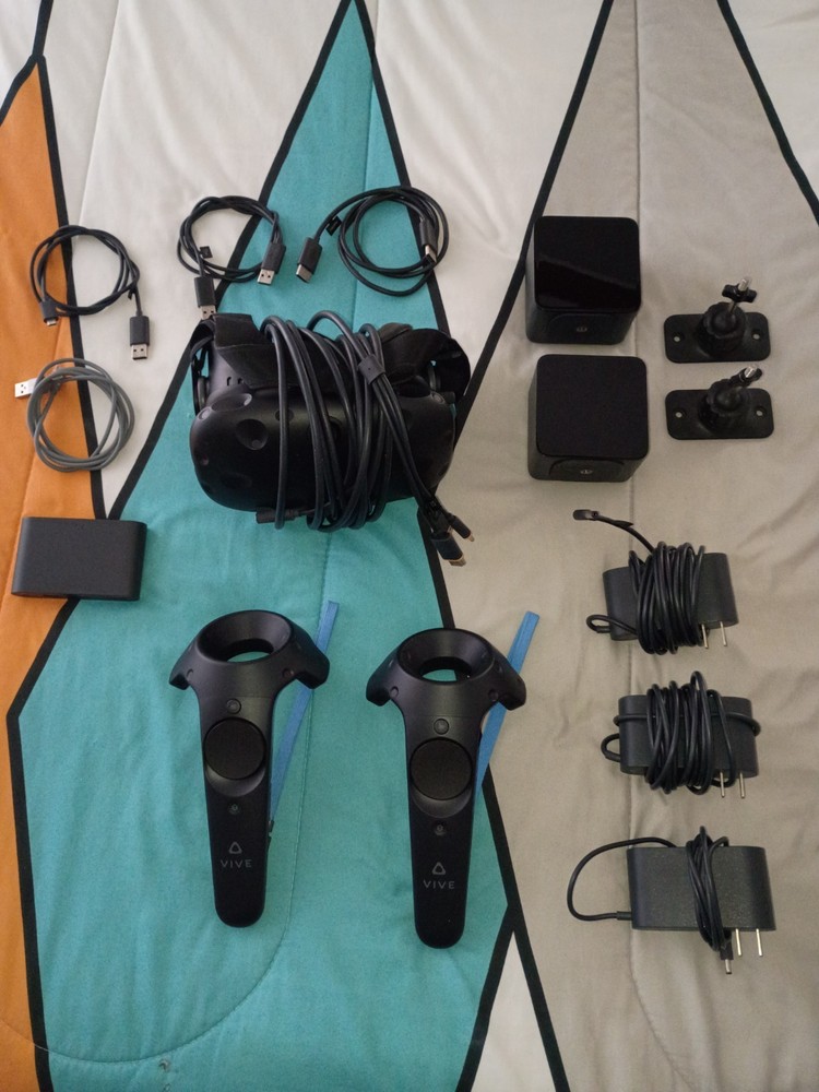 HTC Vive 1.0 SteamVR System | Full Kit