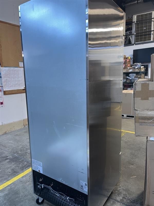 Avantco Freezer