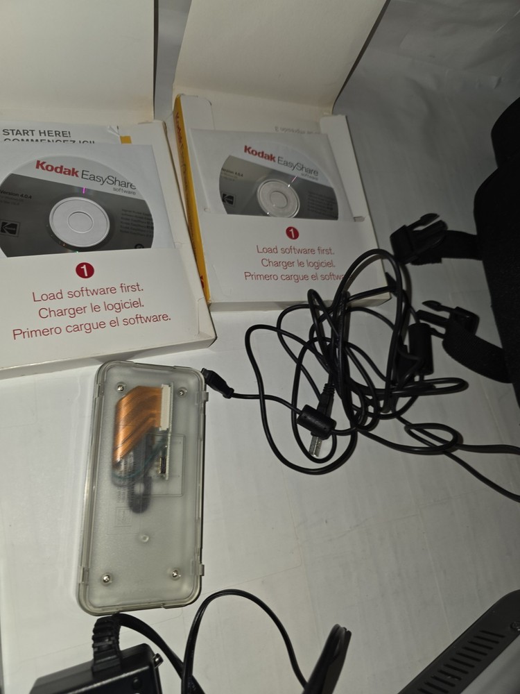 Kodak EasyShare Printer Dock Series 3 Photo Printer Bundle Untested w/Camera Bag