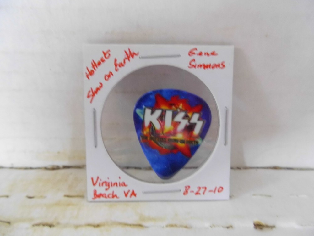 KISS "GENE SIMMONS" 8/27/10 GUITAR PICK~READ DESCRIPTION #12~8