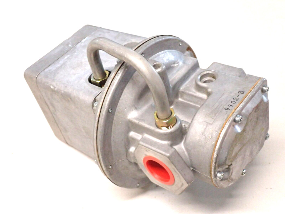 220D MAXITROL PRESSURE REGULATOR NEW