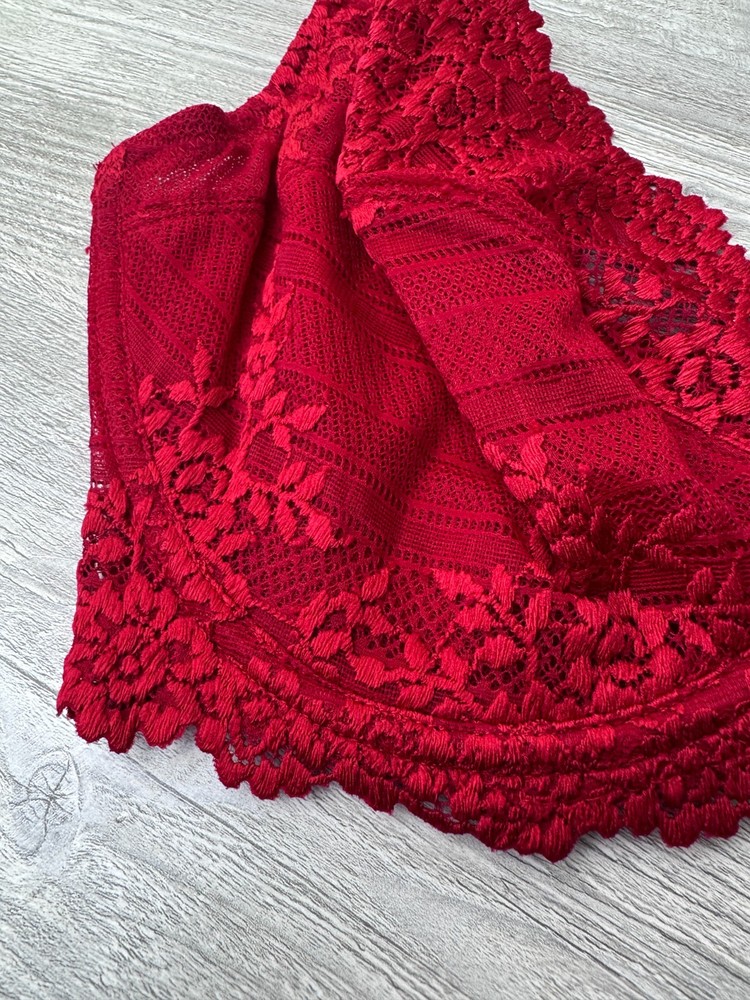 Wacoal Bra Embrace Lace Underwire Red Unlined Average Coverage 651