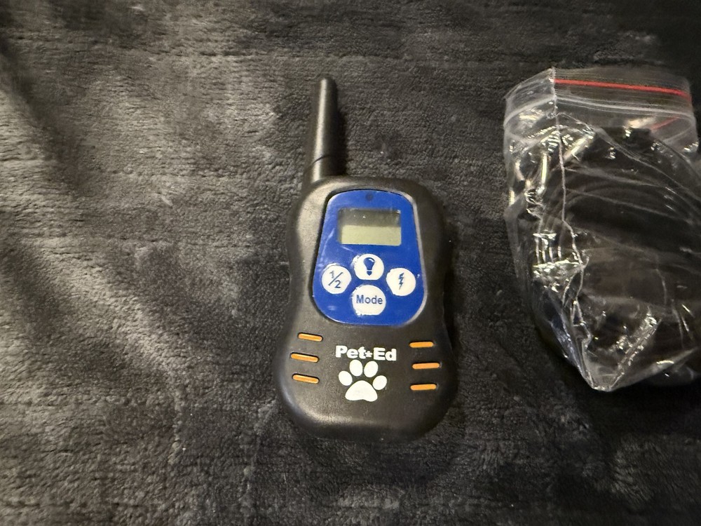 PET ED EXUSIA PRO RECHARGEABLE REMOTE TRAINING COLLAR WITH RECEIVER