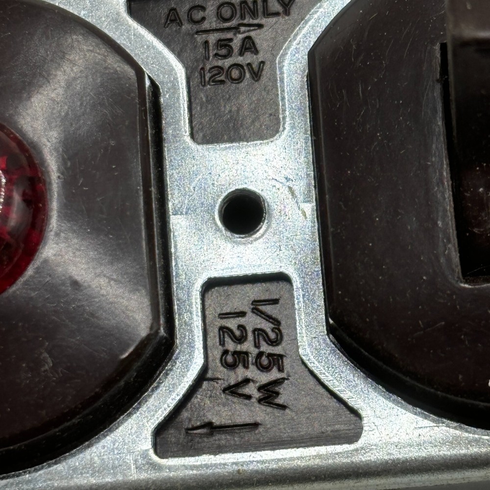 6405 BRYANT Combination Device Single Pole Switch ⭐