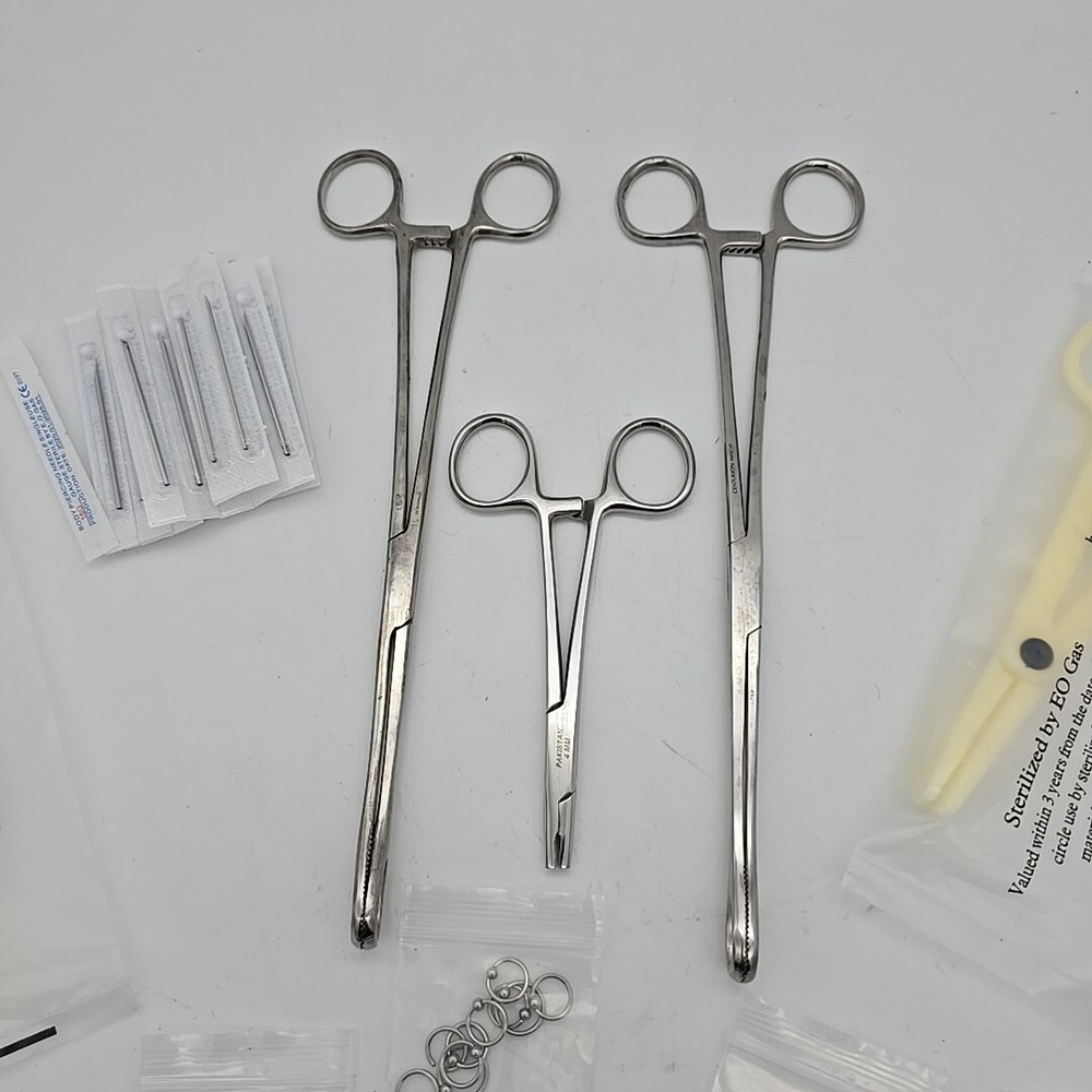 Lot for BODY PIERCING Forceps Kit Open box