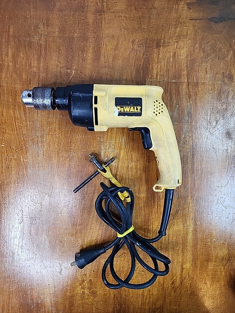 DEWALT DW511 1/2" VSR Single Speed Corded Hammerdrill Tested Working